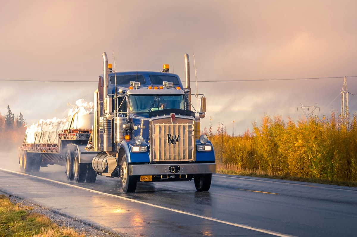 Calgary accountant helping truck driver with owner-operator tax planning